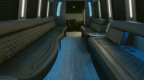 hollywood 20 passenger party bus