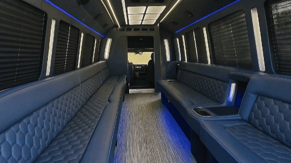 miami gardens 25 passenger party bus rental